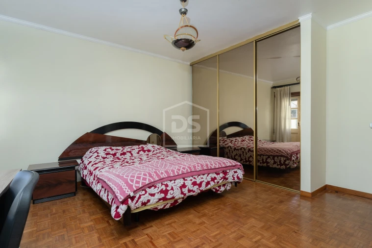 Prédio para Venda em Santo Antonio dos Olivais Foto 17