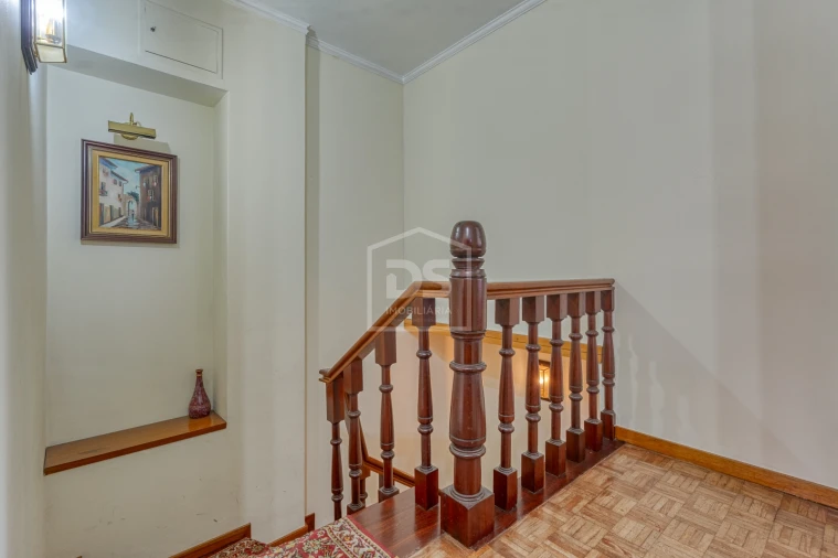 Prédio para Venda em Santo Antonio dos Olivais Foto 21