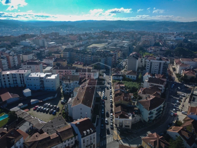 Prédio para Venda em Santo Antonio dos Olivais Foto 3