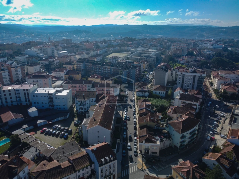 Prédio para Venda em Santo Antonio dos Olivais Foto 3