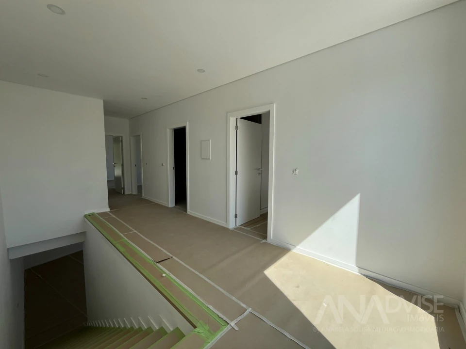 Moradia T3 para Venda em São João de Lourosa Foto 17