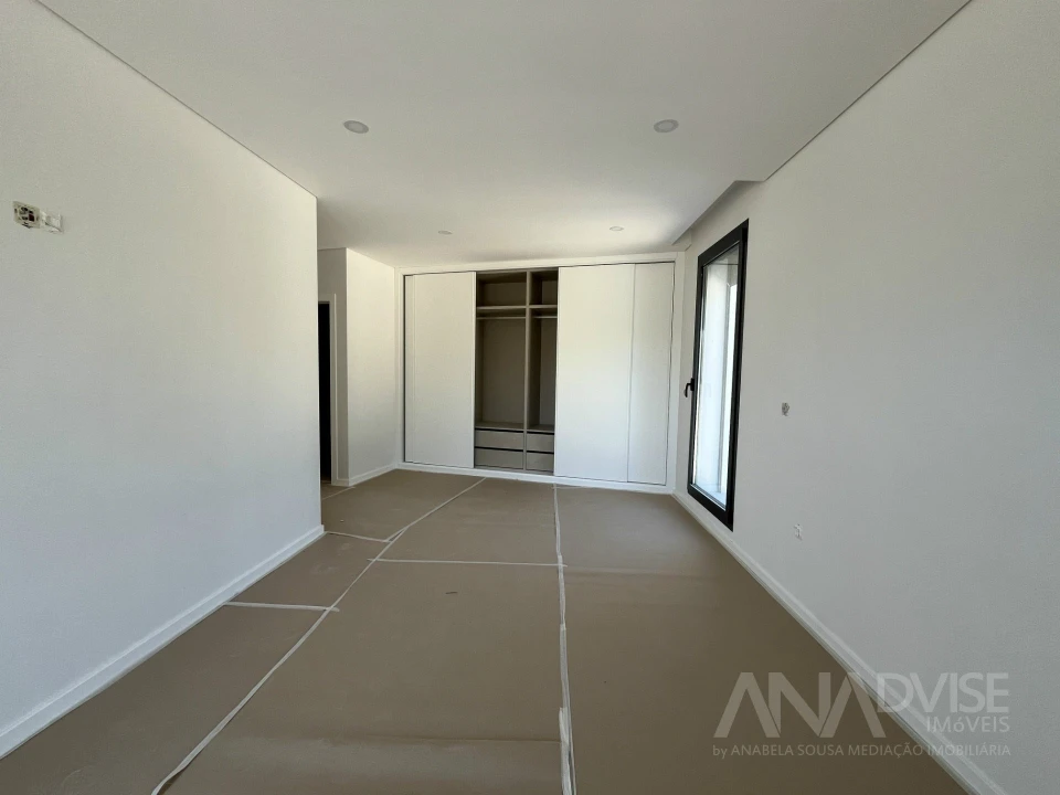 Moradia T3 para Venda em São João de Lourosa Foto 26