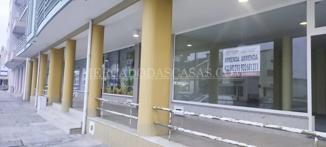 Loja para Arrendamento em Esmoriz Foto 5