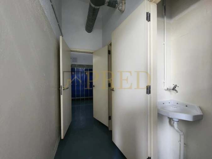 Armazém para Arrendamento em Paranhos Foto 6