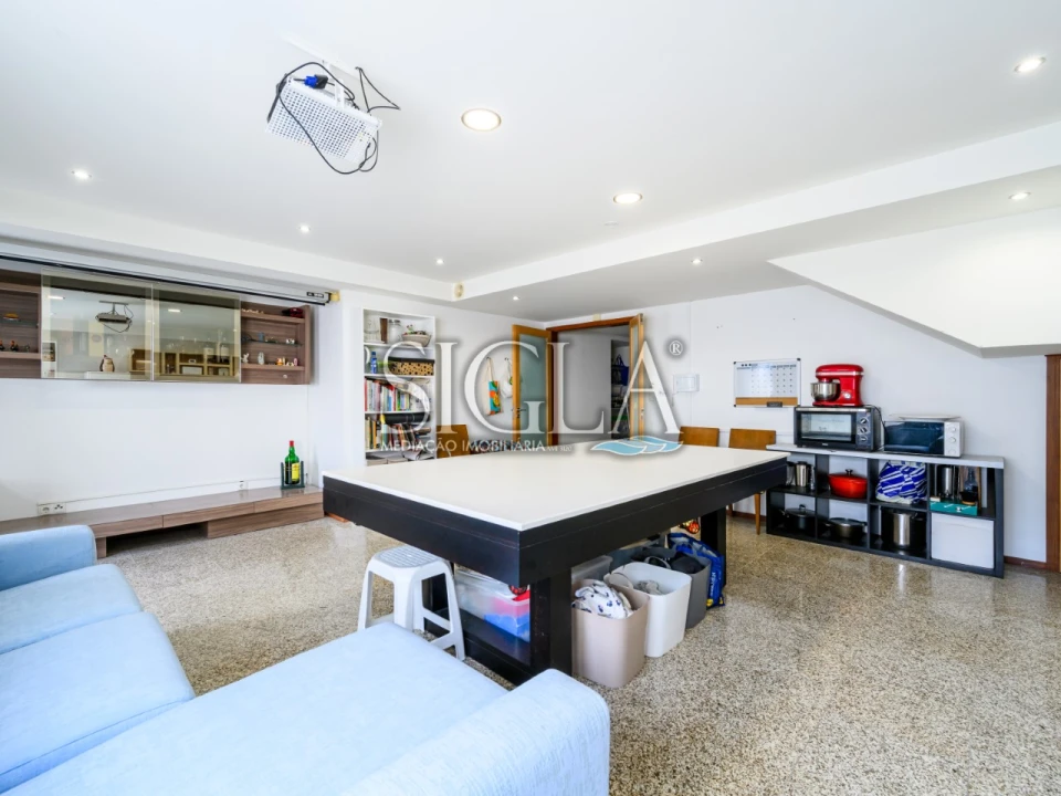 Moradia T4 para Arrendamento em Canidelo Foto 12