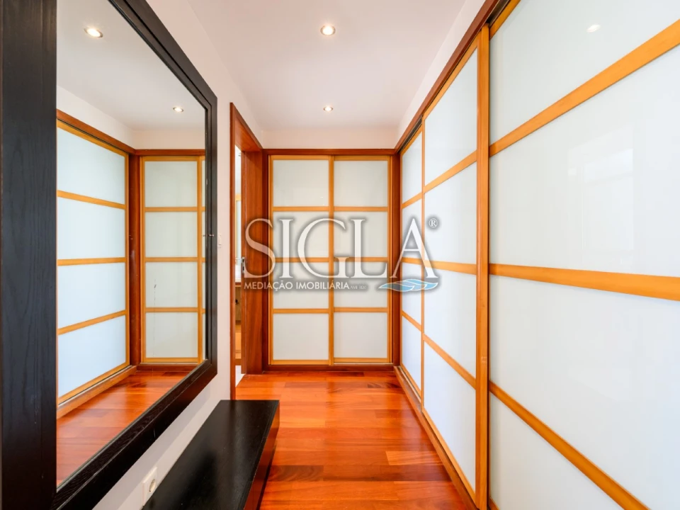 Moradia T4 para Arrendamento em Canidelo Foto 18