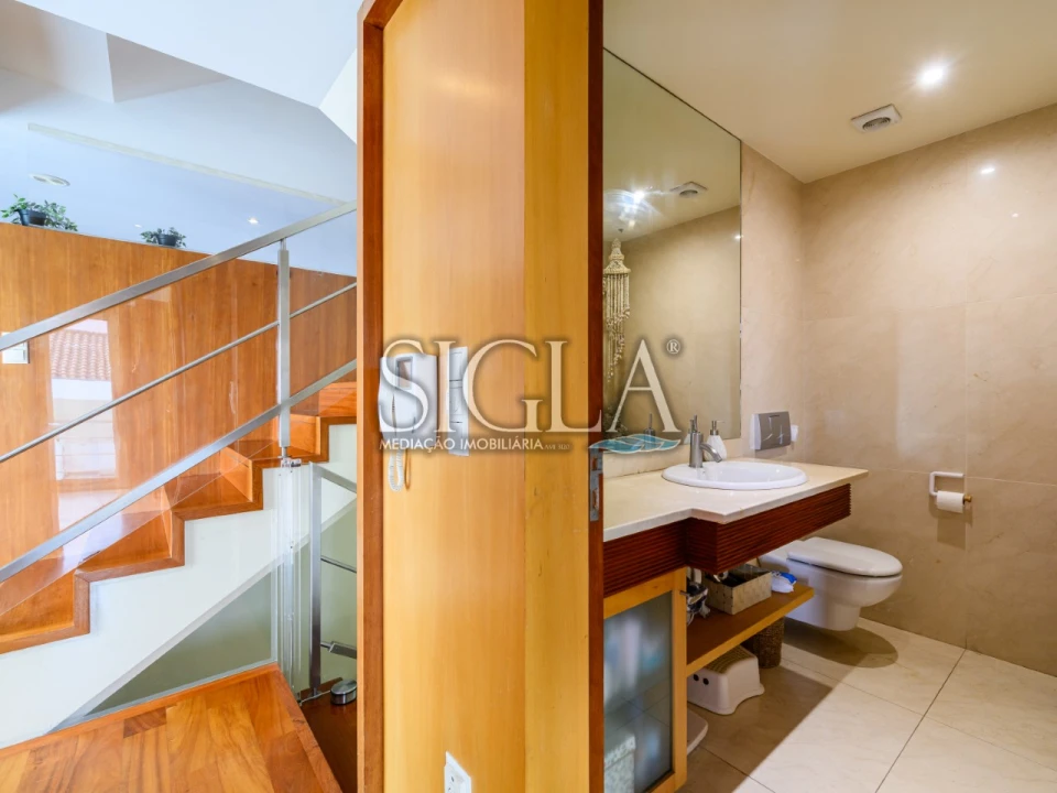 Moradia T4 para Arrendamento em Canidelo Foto 29