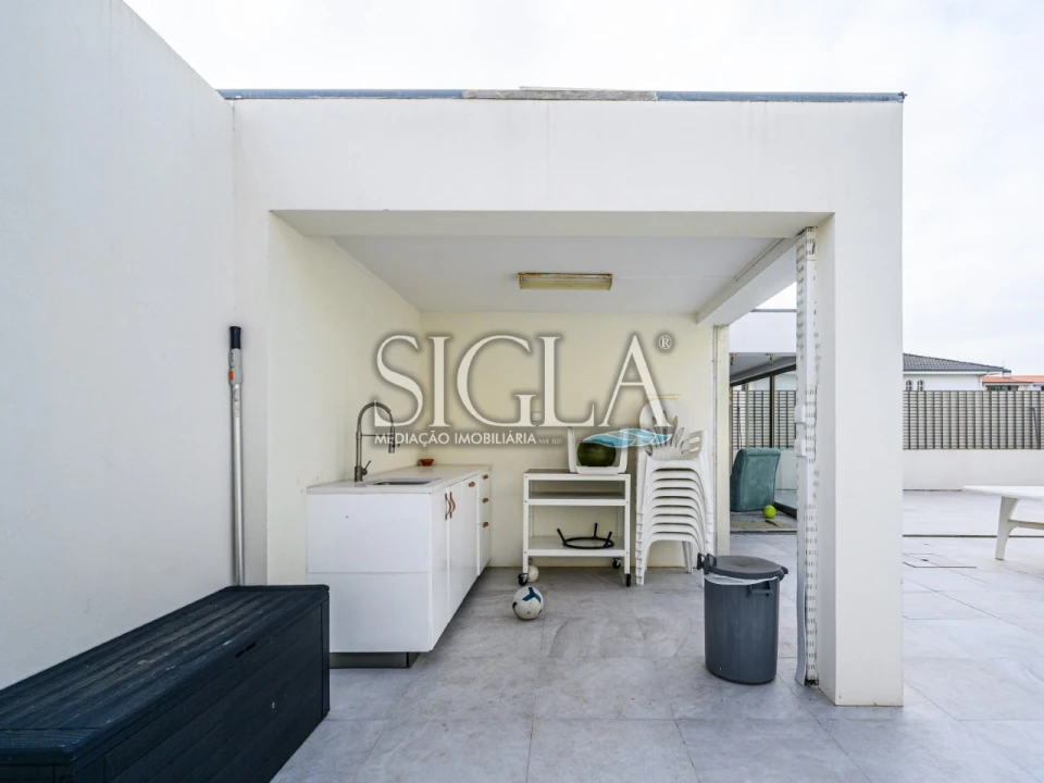 Moradia T4 para Arrendamento em Canidelo Foto 32