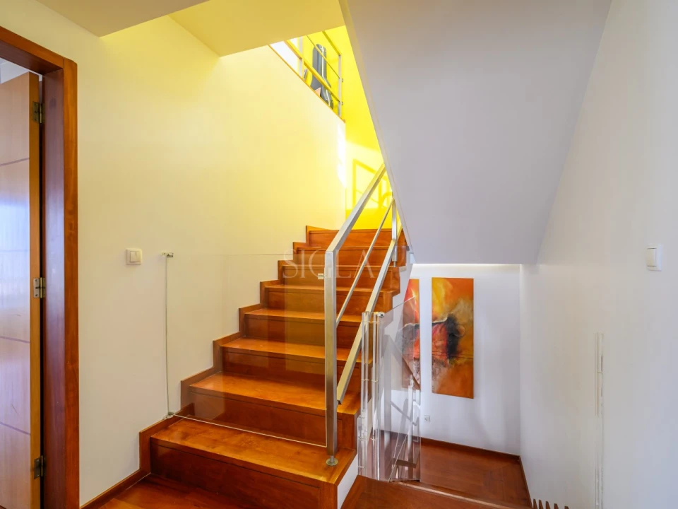 Moradia T4 para Arrendamento em Canidelo Foto 25