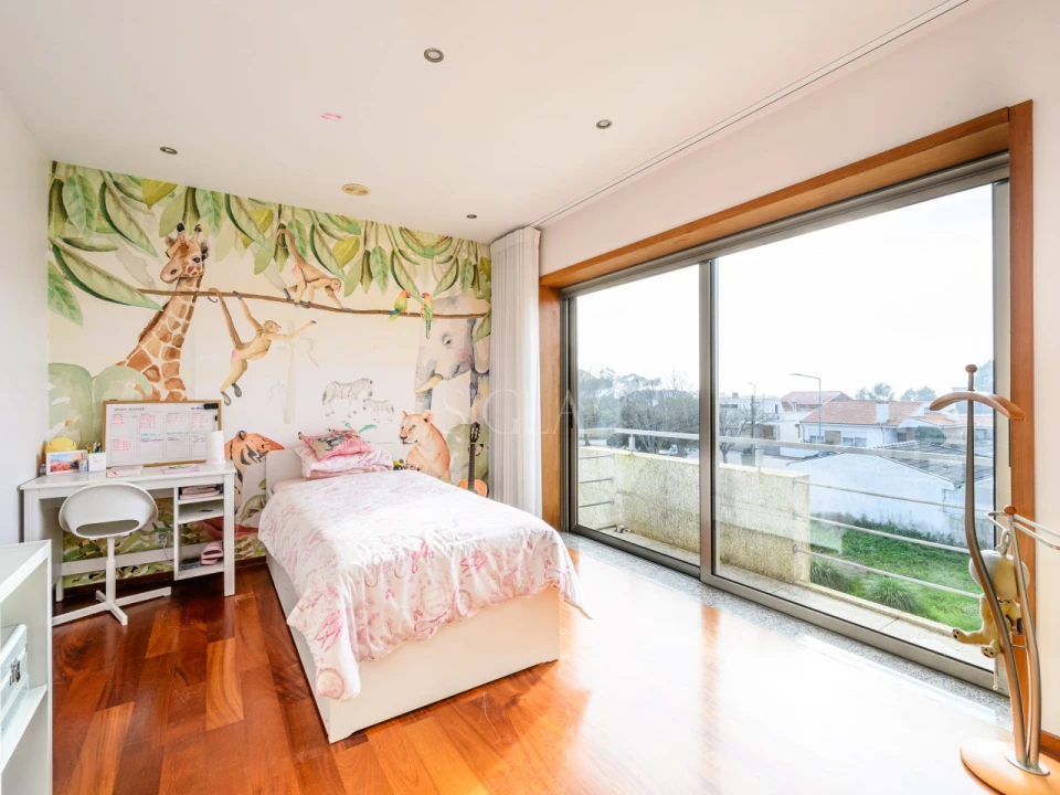 Moradia T4 para Arrendamento em Canidelo Foto 23