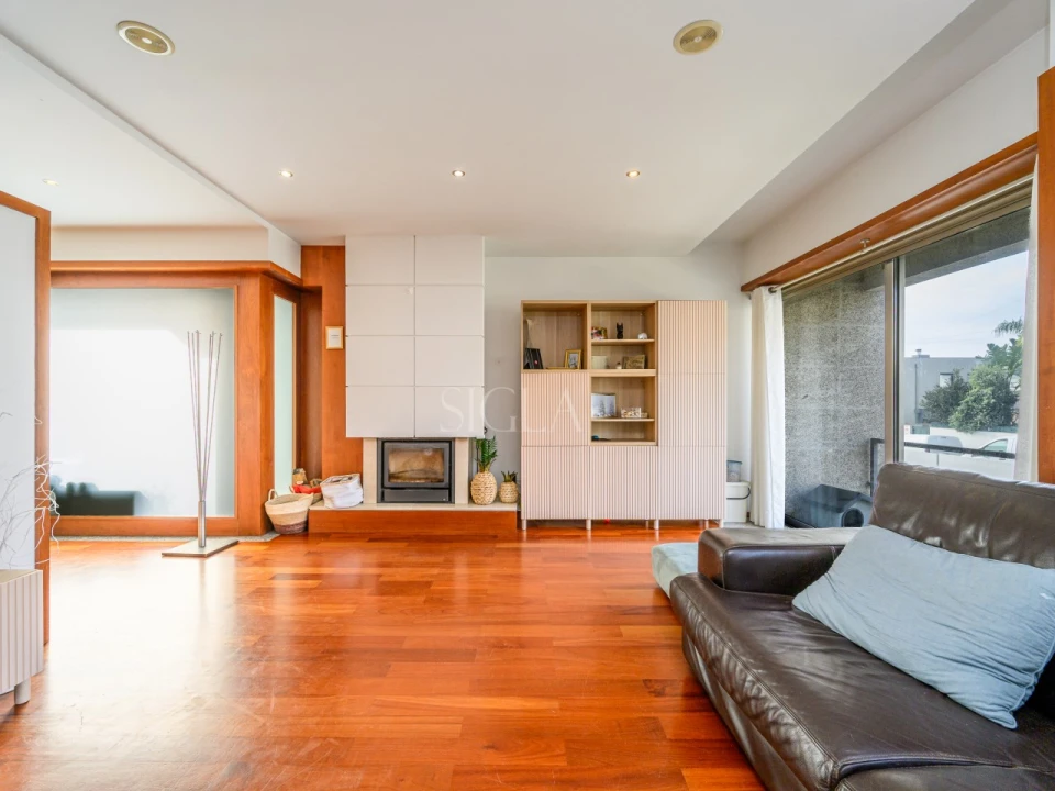 Moradia T4 para Arrendamento em Canidelo Foto 7