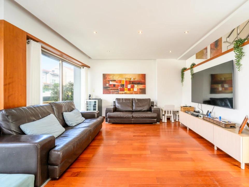 Moradia T4 para Arrendamento em Canidelo Foto 6