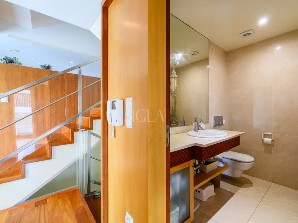 Moradia T4 para Arrendamento em Canidelo Foto 32