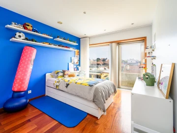 Moradia T4 para Arrendamento em Canidelo