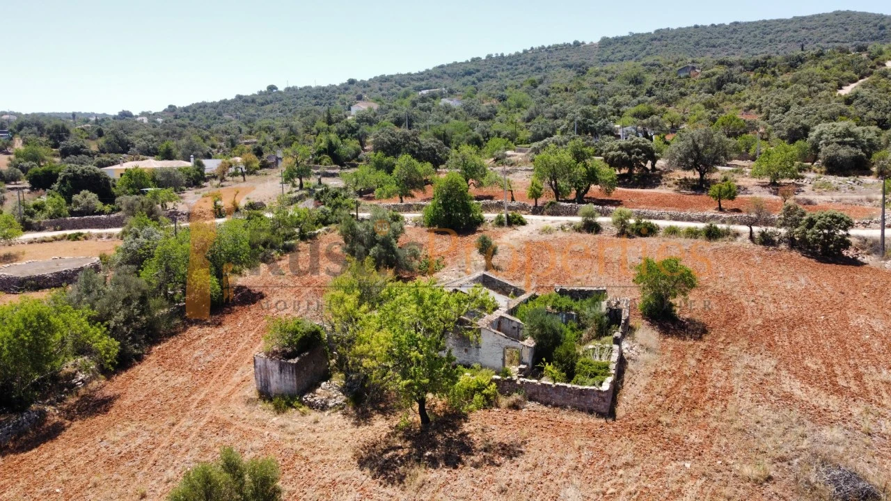 Terreno para Venda em Conceição e Estoi Foto 4