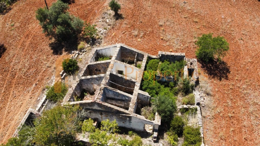 Terreno para Venda em Conceição e Estoi Foto 2