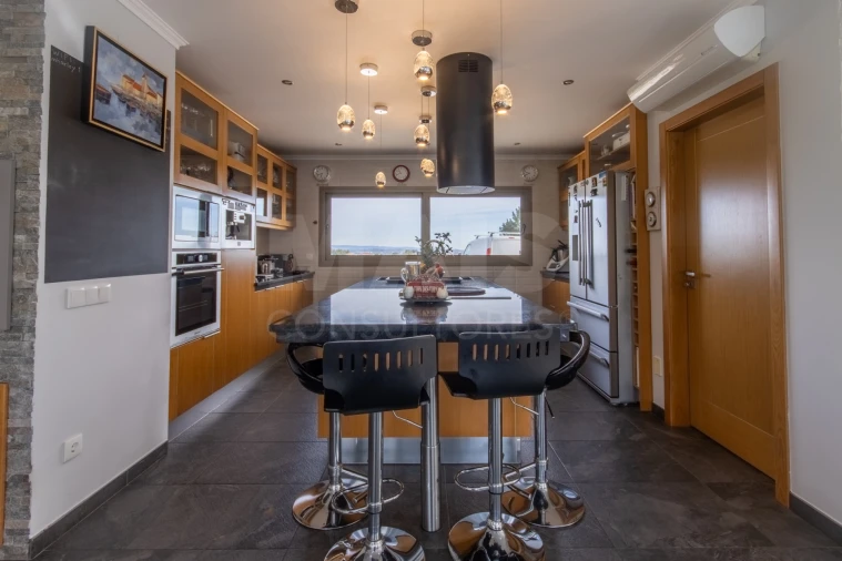 Moradia T4 para Venda em Carvalhal Foto 5