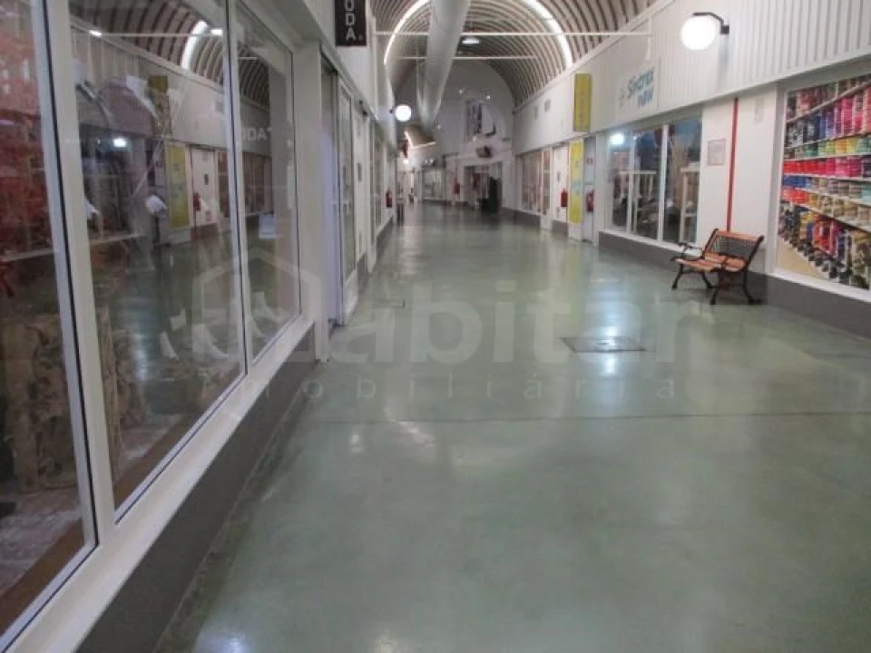 Loja para Venda em Samora Correia Foto 1