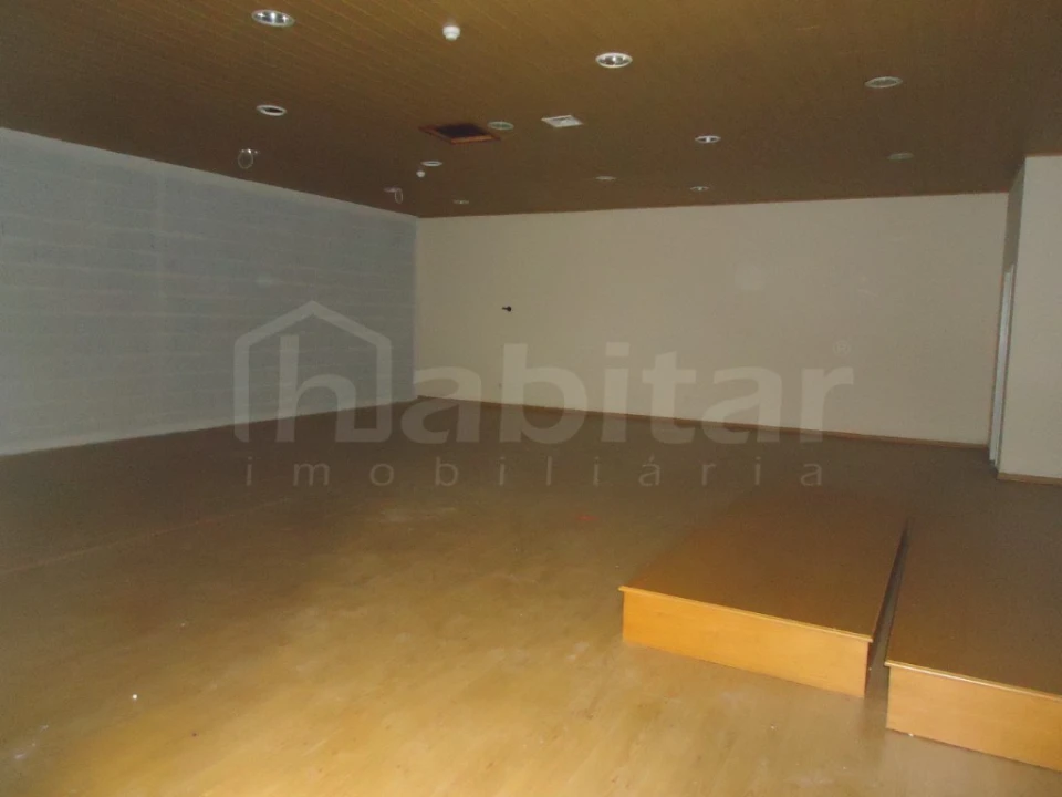 Loja para Venda em Samora Correia Foto 2