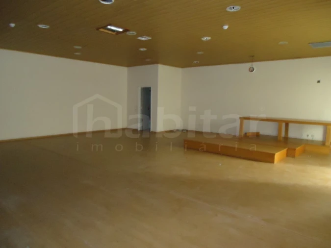 Loja para Venda em Samora Correia