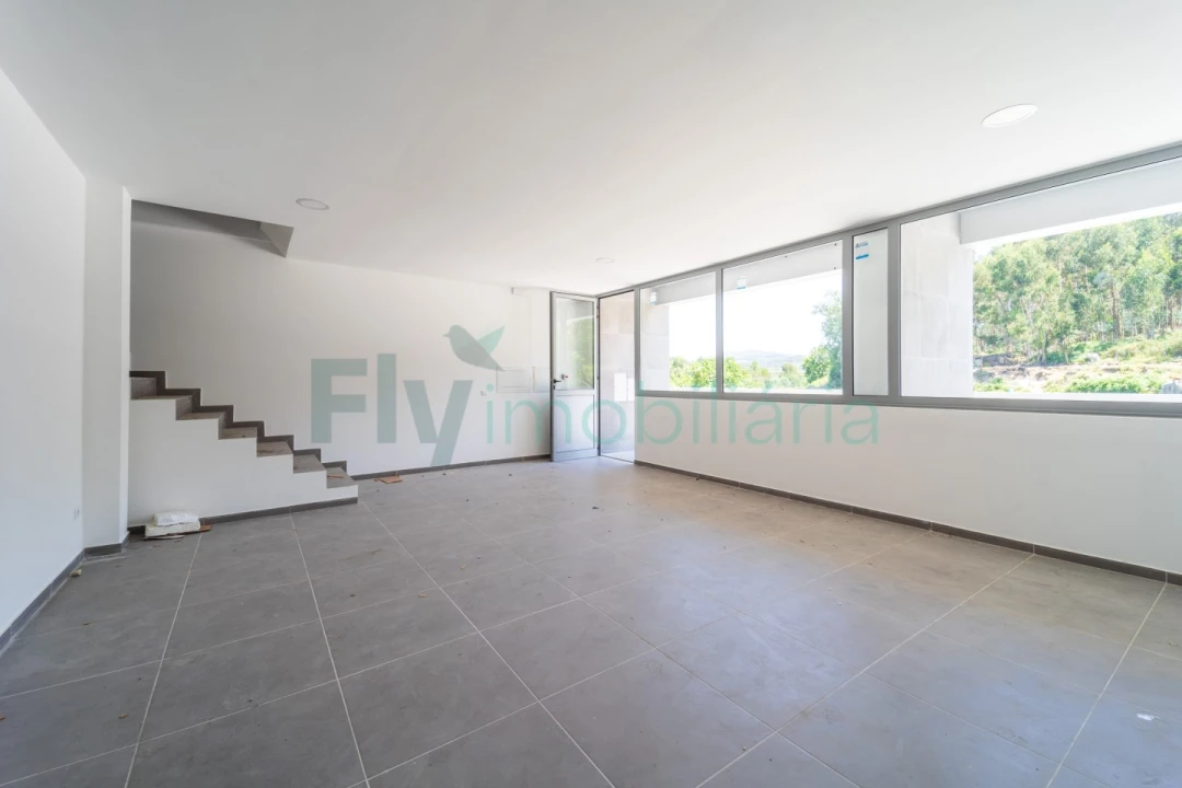 Armazém para Arrendamento em Vila Nova do Campo Foto 16