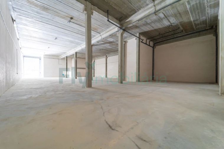 Armazém para Arrendamento em Vila Nova do Campo Foto 10