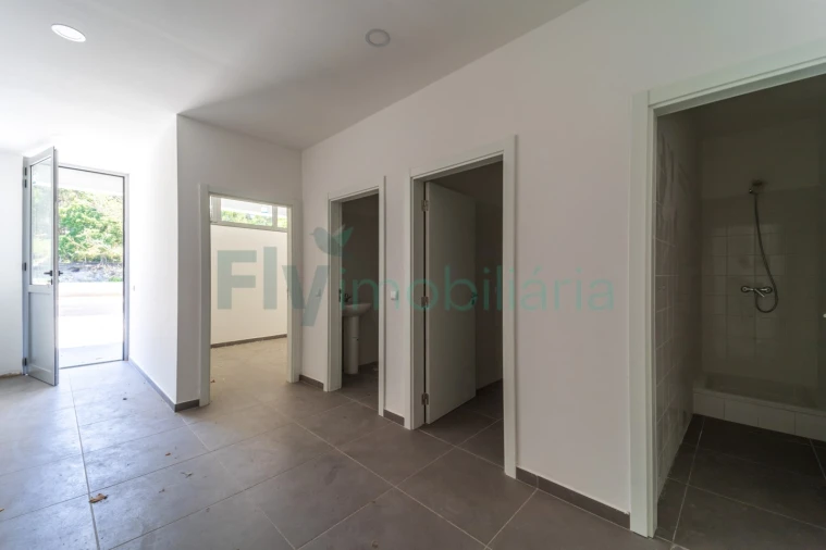 Armazém para Arrendamento em Vila Nova do Campo Foto 18