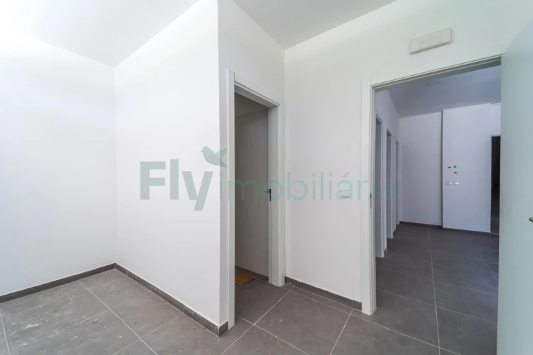 Armazém para Arrendamento em Vila Nova do Campo Foto 20