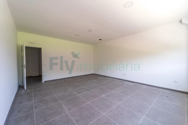 Armazém para Arrendamento em Vila Nova do Campo Foto 31