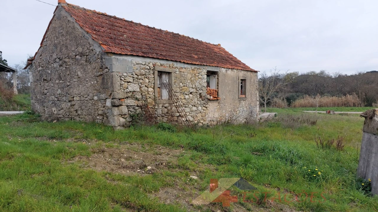 Moradia T3 para Venda em Vila Cã Foto 26