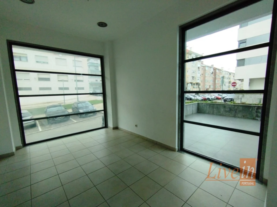 Loja para Venda em Odivelas Foto 5