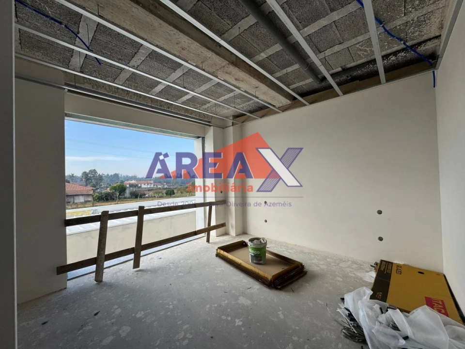 Moradia T3 para Venda em Loureiro Foto 17