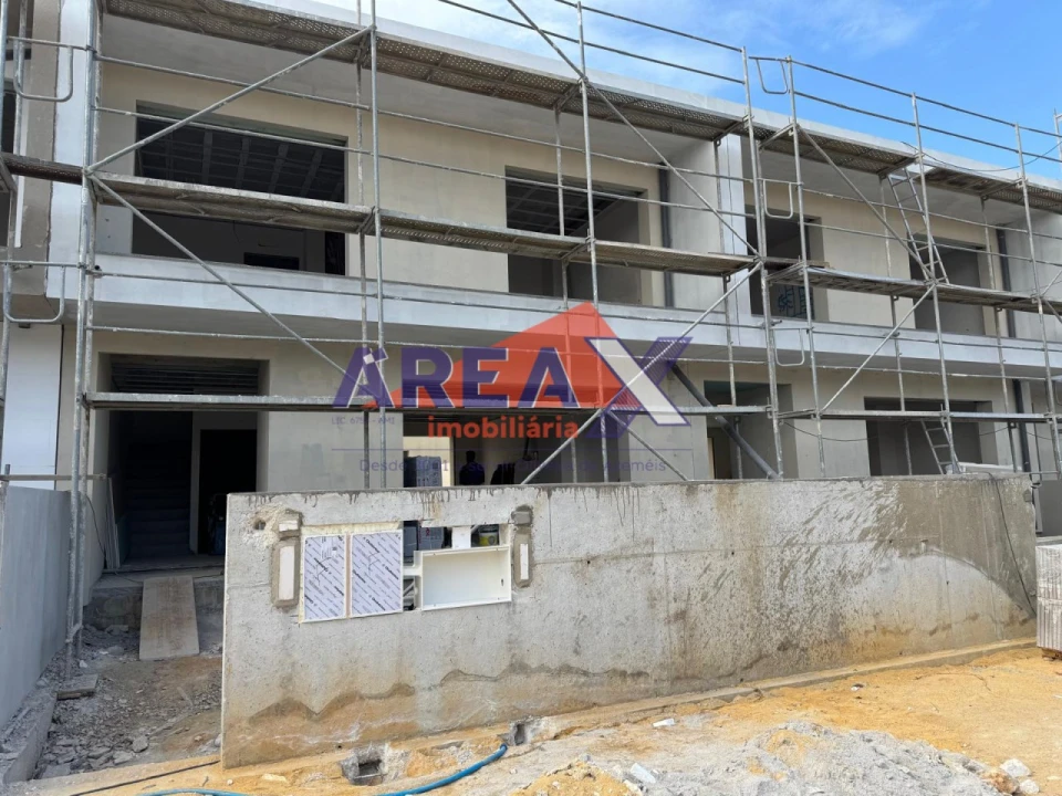 Moradia T3 para Venda em Loureiro Foto 7