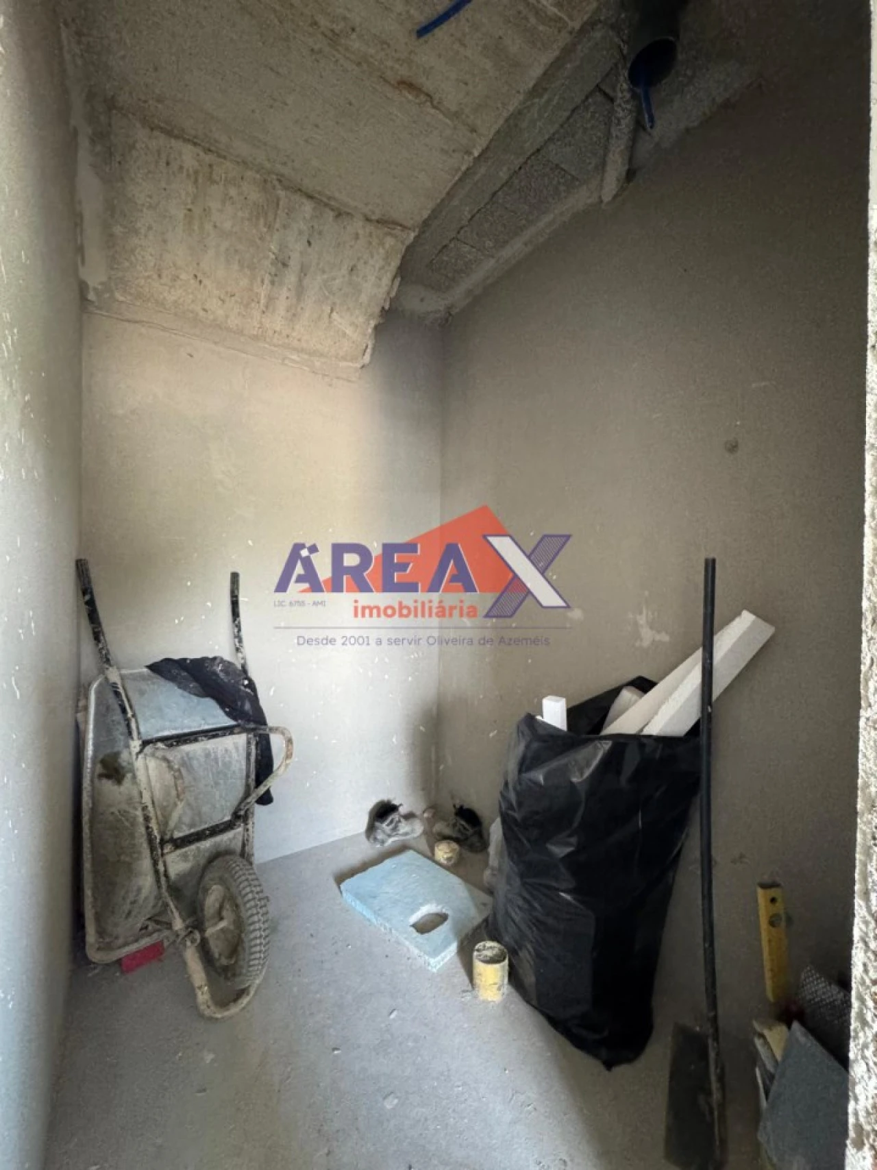 Moradia T3 para Venda em Loureiro Foto 11