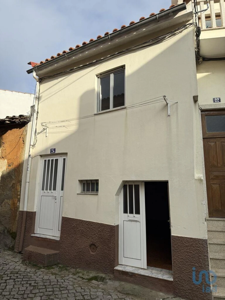 Moradia T2 para Venda em Murça Foto 1