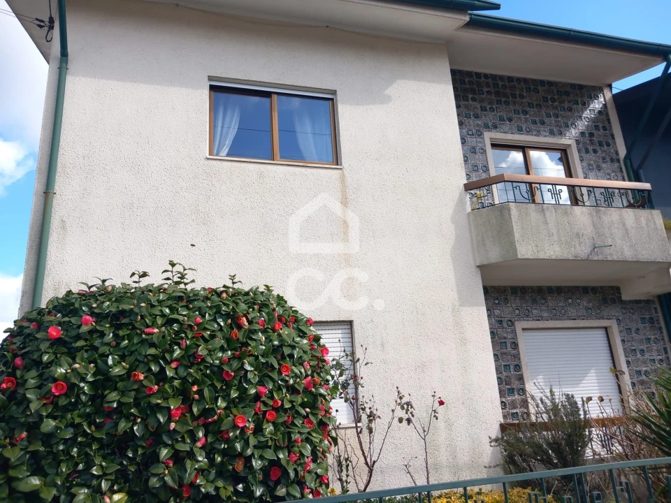 Terreno para Venda em Alfena Foto 1