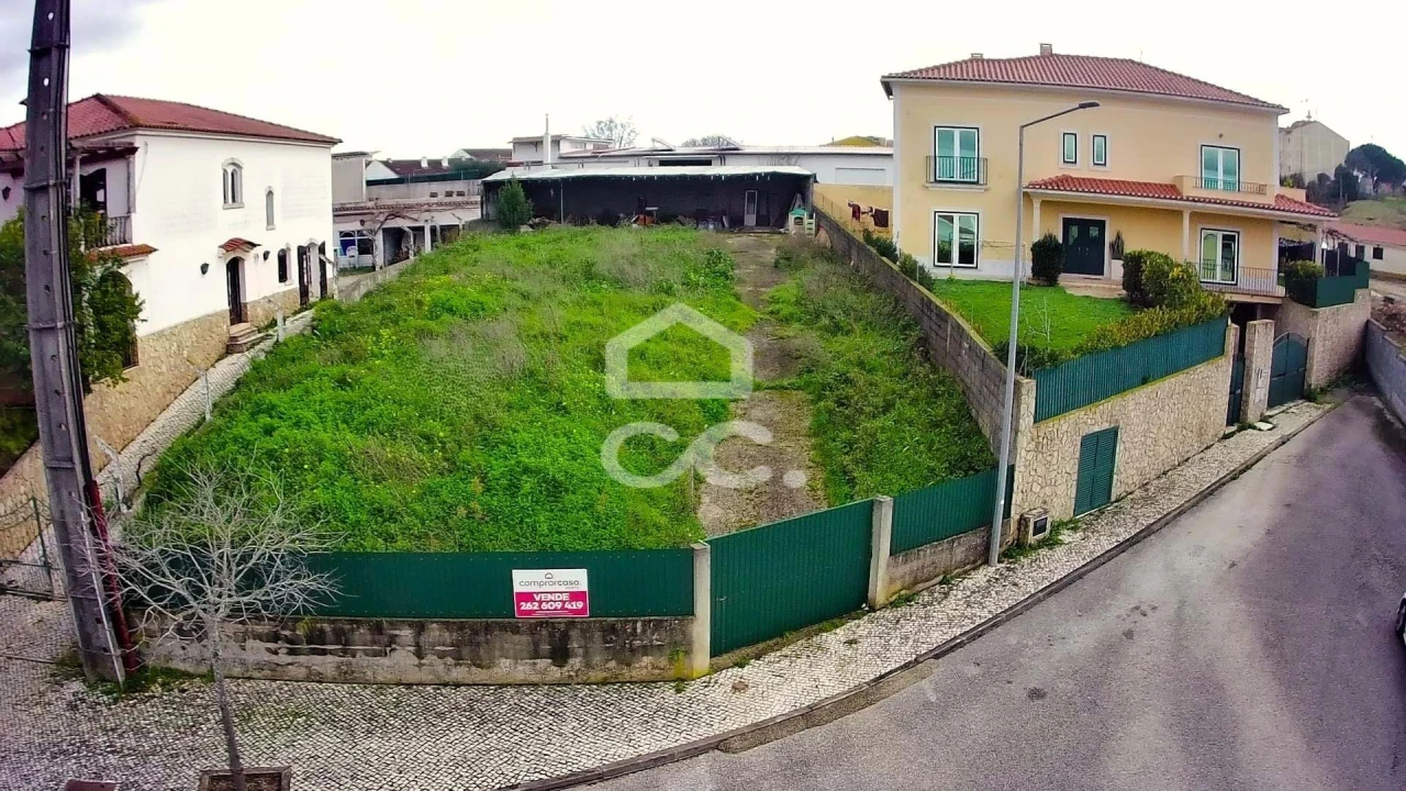 Terreno para Venda em Cadaval e Pêro Moniz Foto 2