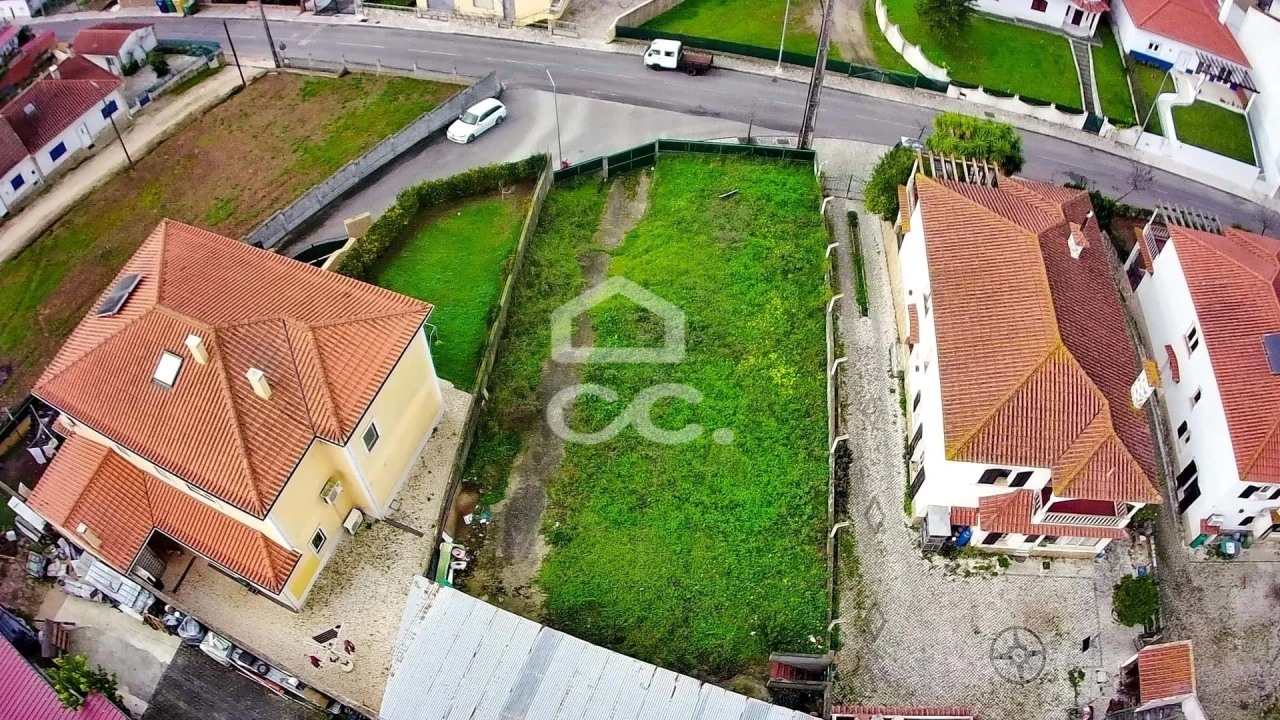 Terreno para Venda em Cadaval e Pêro Moniz Foto 3