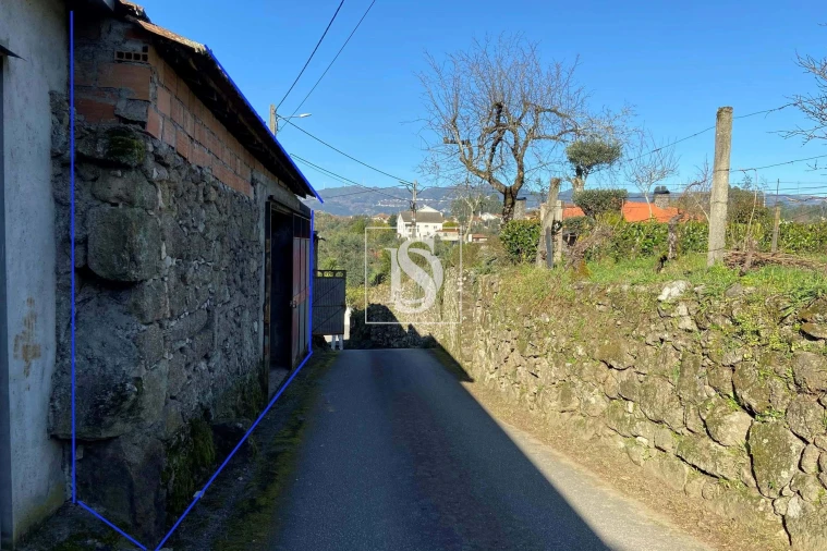 Terreno para Venda em Molelos Foto 3