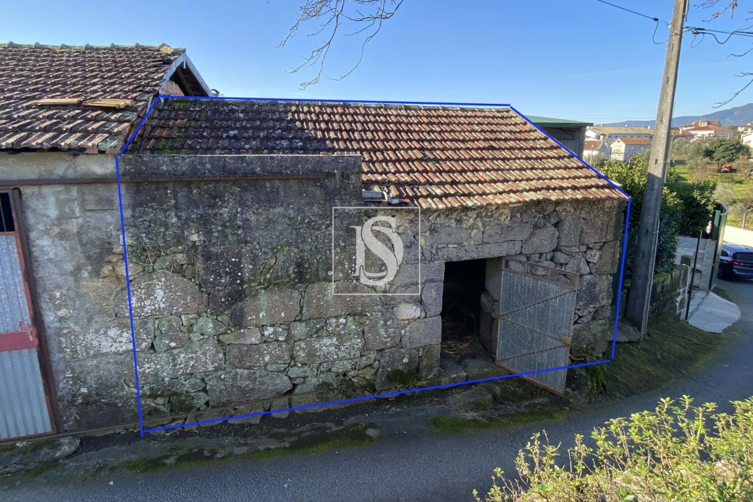 Terreno para Venda em Molelos Foto 2