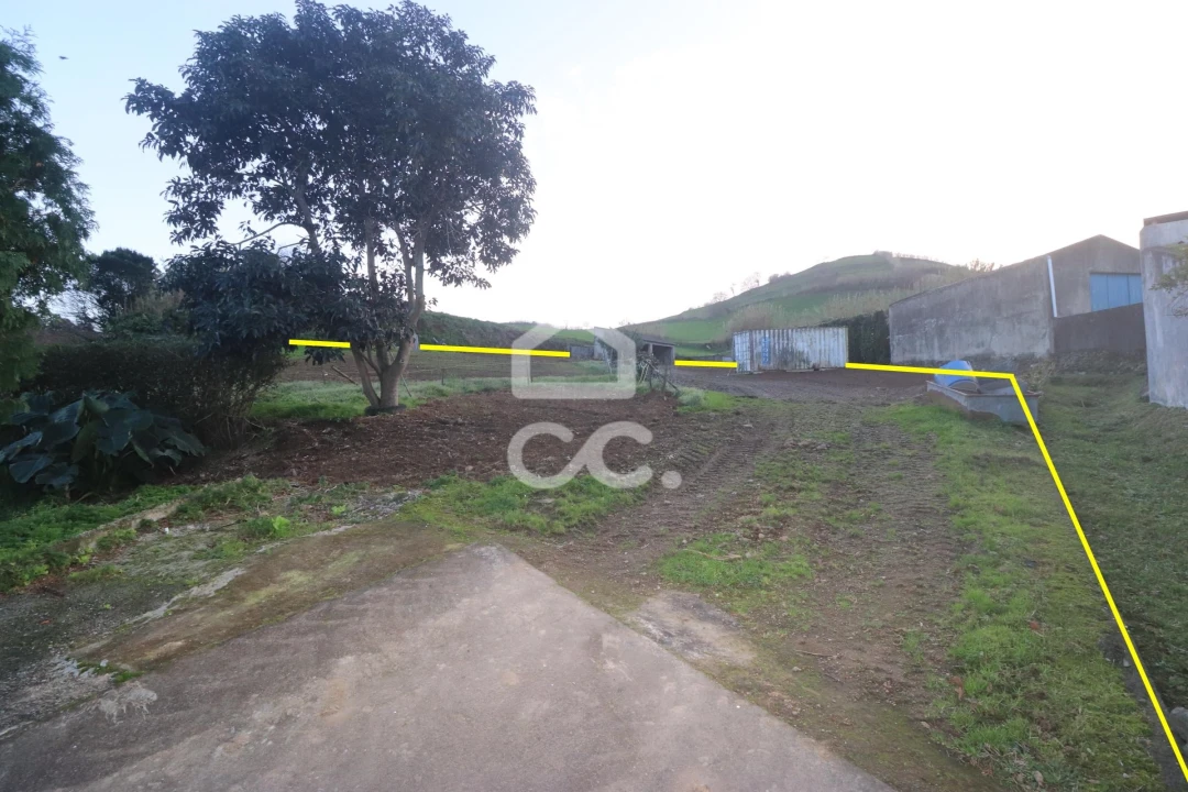 Moradia T5 para Venda em Maia Foto 48