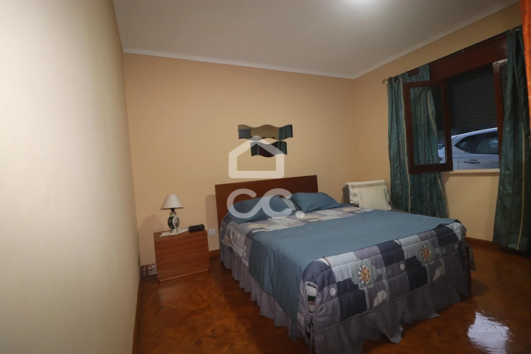 Moradia T5 para Venda em Maia Foto 17