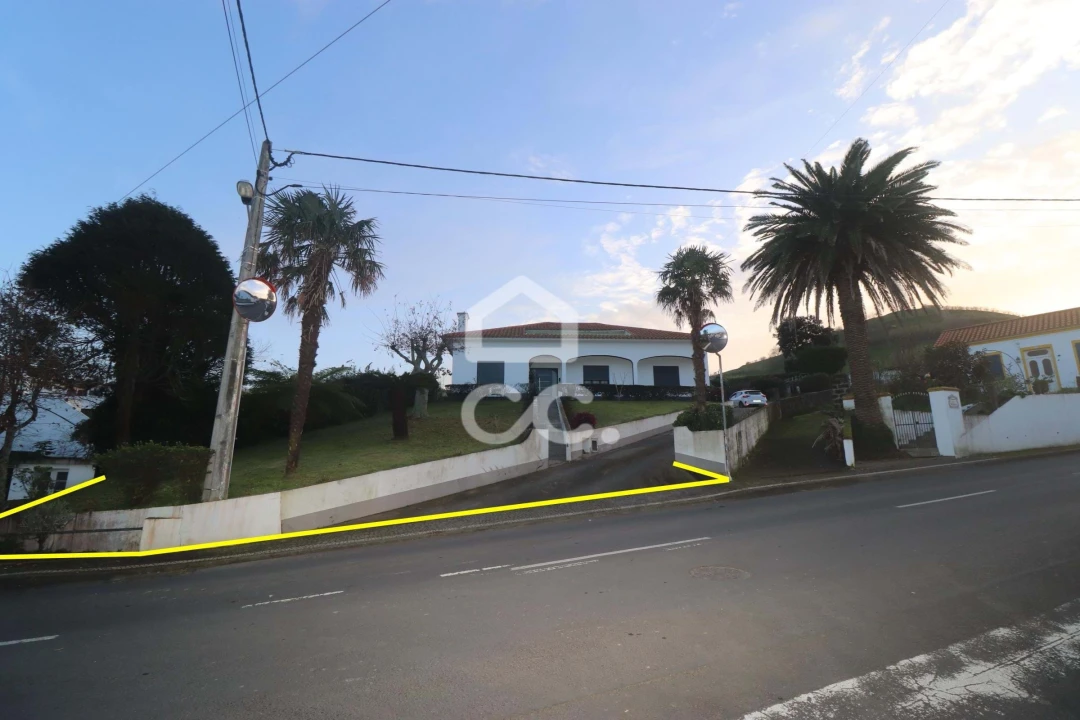 Moradia T5 para Venda em Maia Foto 54