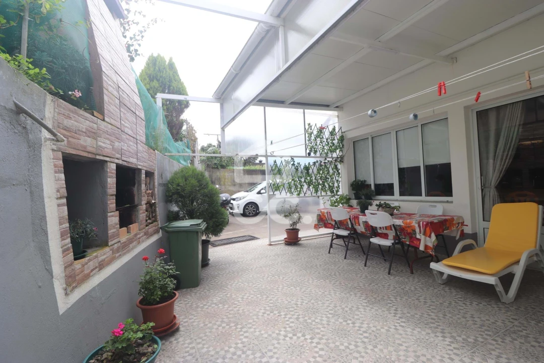 Moradia T5 para Venda em Maia Foto 37