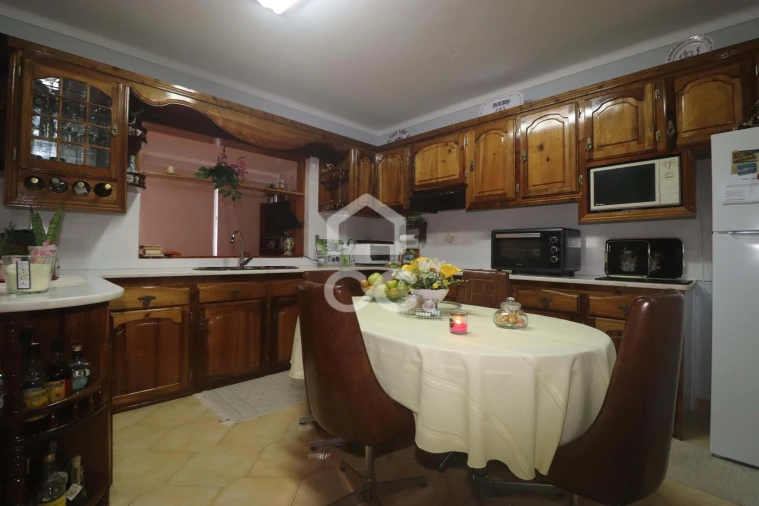 Moradia T5 para Venda em Maia Foto 23