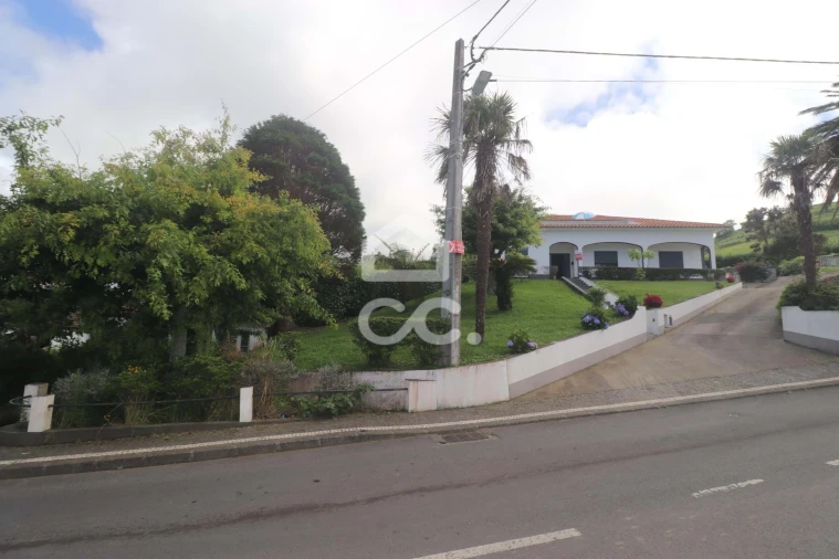 Moradia T5 para Venda em Maia