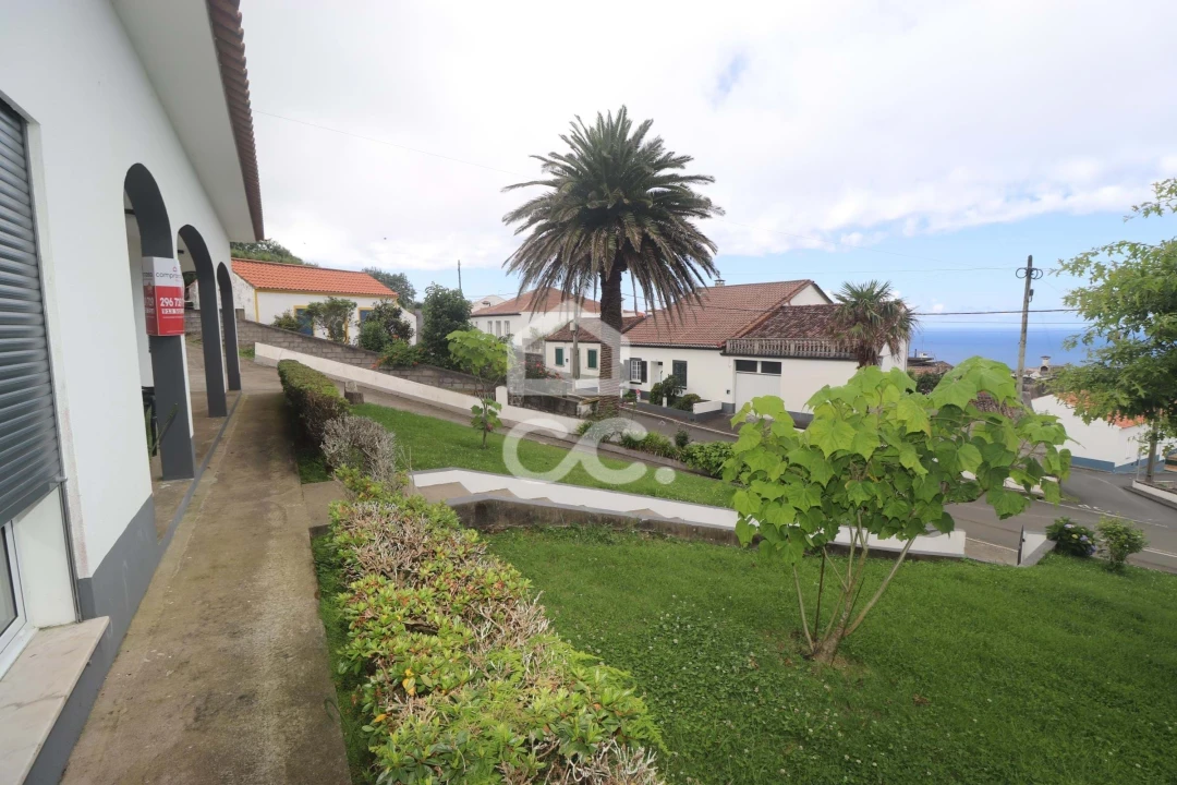 Moradia T5 para Venda em Maia Foto 4