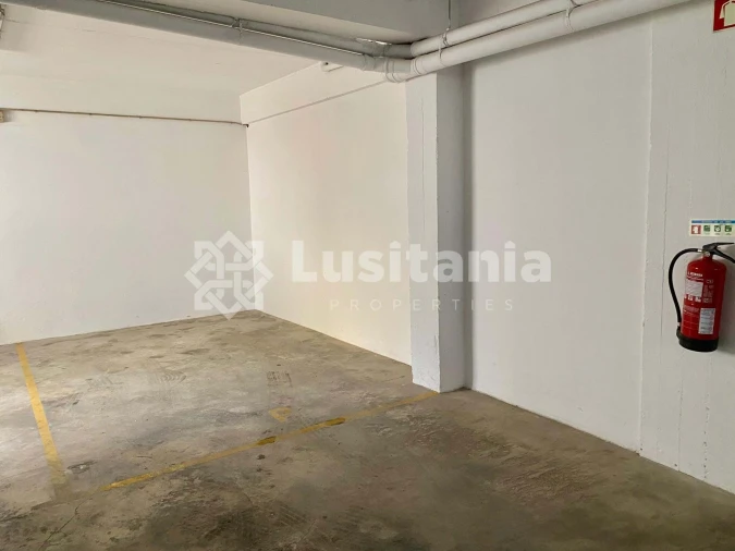 Apartamento T2 para Venda em Quarteira Foto 24