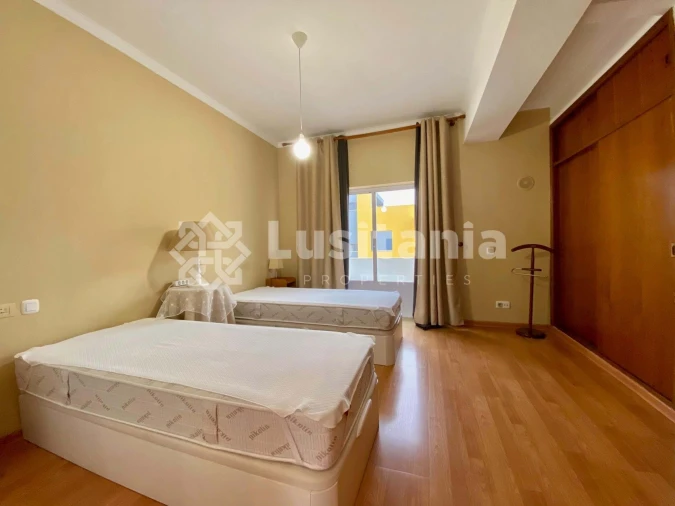 Apartamento T2 para Venda em Quarteira Foto 12