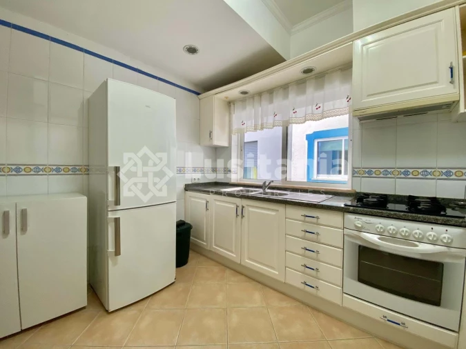 Apartamento T2 para Venda em Quarteira Foto 7